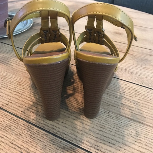 Wedge Sandals - Picture 3 of 5